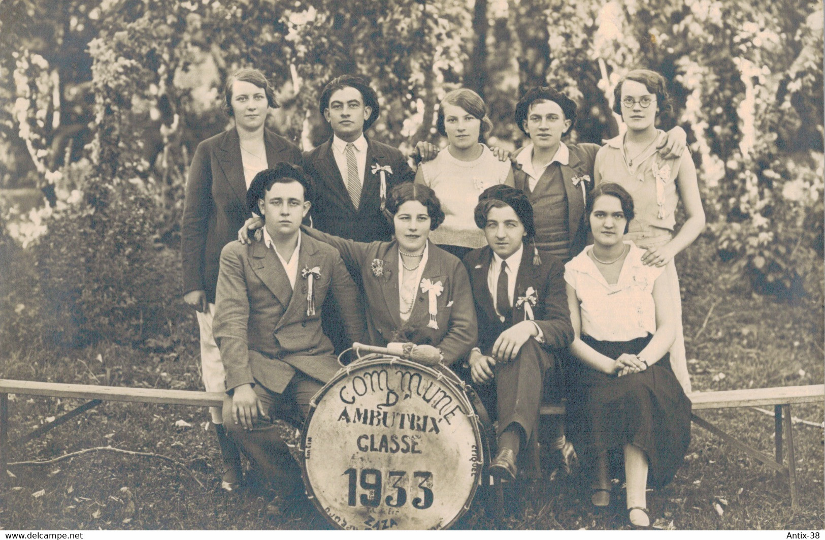 J123 - 01 - AMBUTRIX - Ain - La Classe 1933 - Unclassified