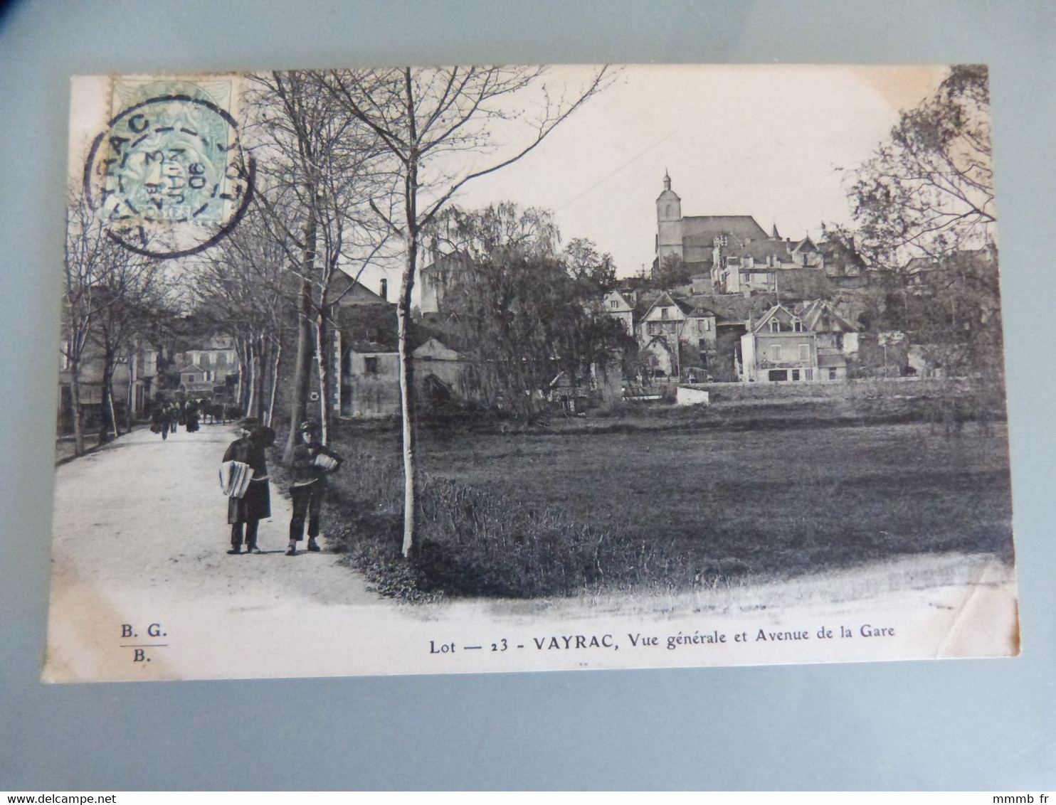 110 - VAYRAC 46 VUE GENERALE ET AVENUE DE LA GARE - Vayrac