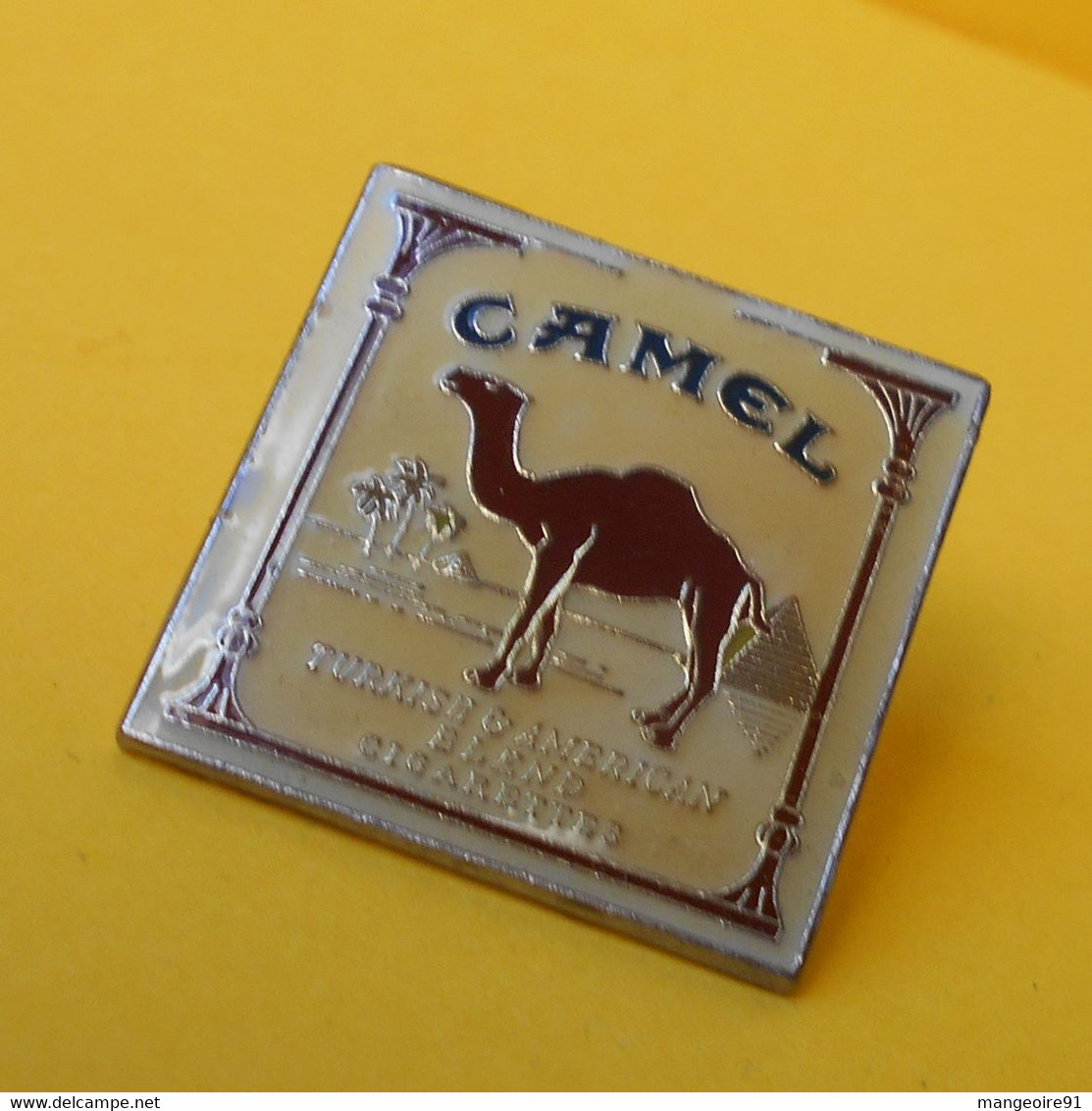 Pin's Camel Turkish Américan Blend Cigarettes - Sachet 5 - Markennamen