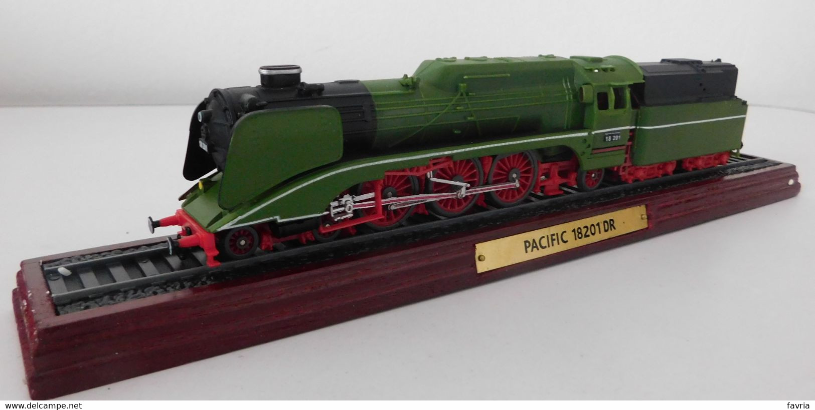 Locomotore PACIFIC 18201 DR - Modellino Statico # TRAIN LOCOMOTIVE # 1:100 - Altri & Non Classificati