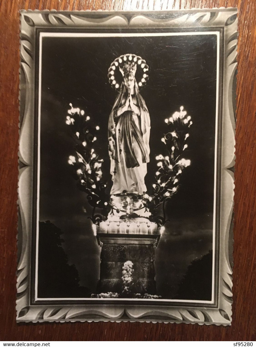 LA FRANCE MARIALE BASILIQUE ND DE LOURDES VIERGE COURONNEE LA NUIT - Lourdes