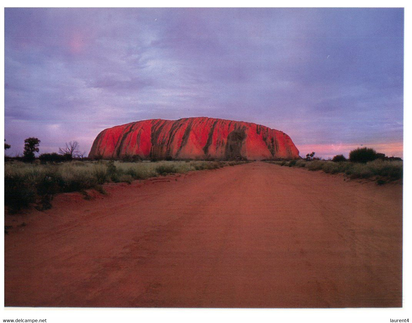 (Y 16) Australia - NT - Central Australia (2 Postcards) - The Red Centre