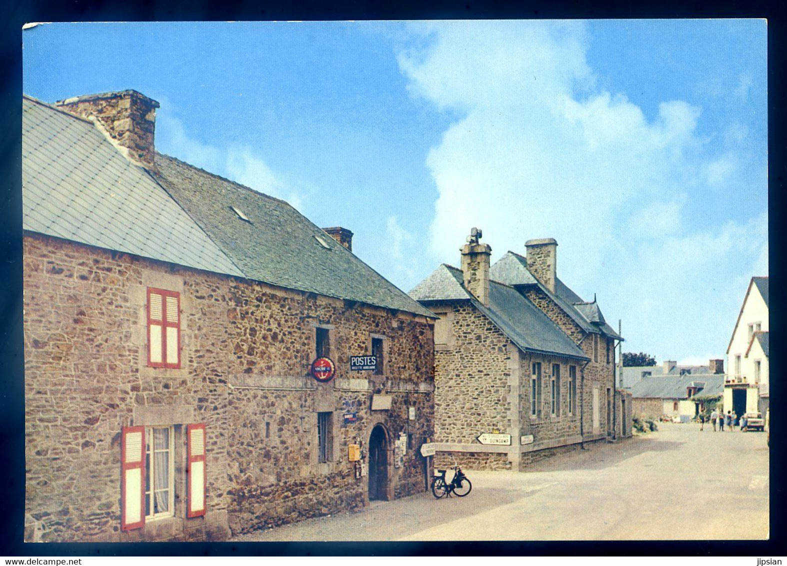 Cpm Du 22  Le Faouet Canton De Lanvollon -- Entrée Du Bourg  AVR20-191 - Lanvollon