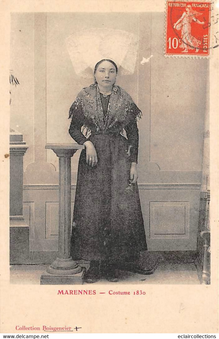 Marennes           17          Femme En Costume De 1830     (voir Scan) - Marennes