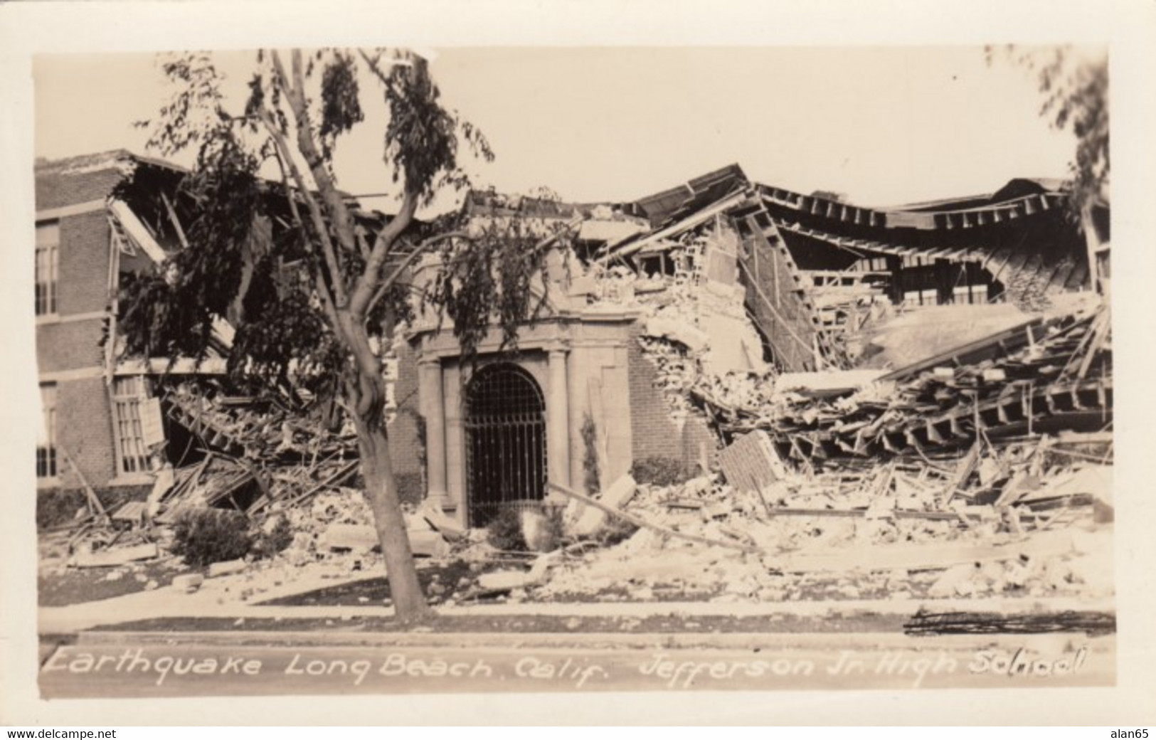 Long Beach California Earthquake Damage 1933, Jefferson Junior High School Ruins, C1930s Vintage Real Photo Postcard - Long Beach