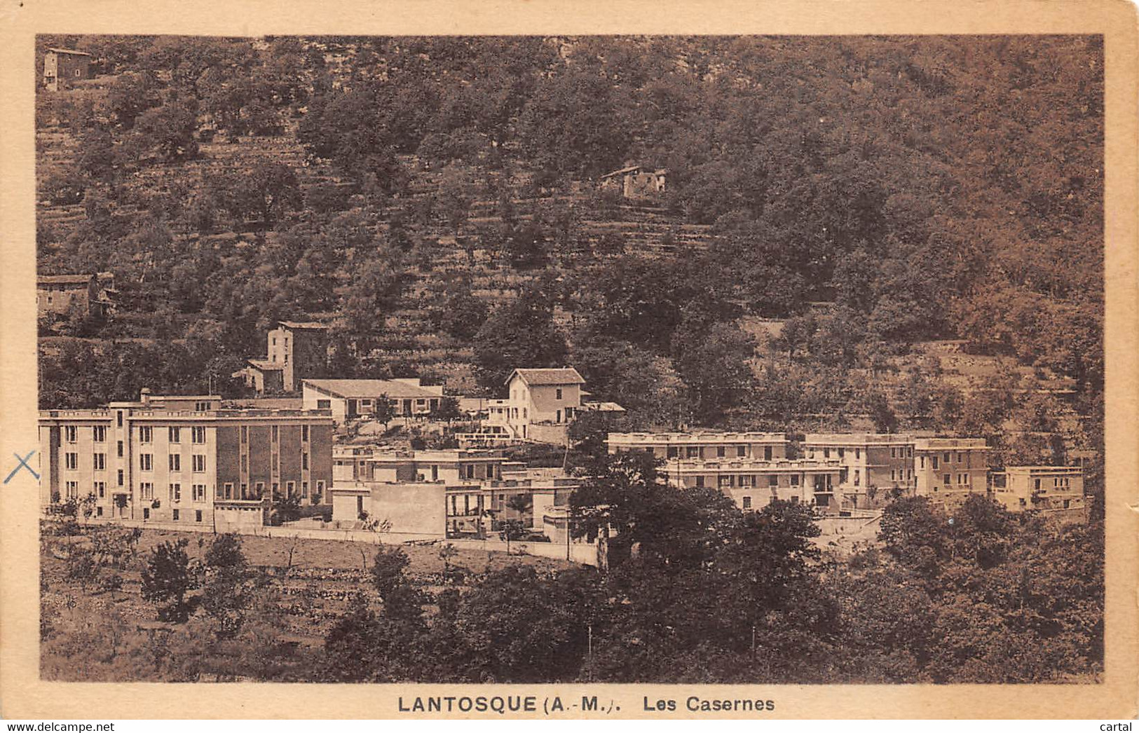 06 - LANTOSQUE - Les Casernes - Lantosque