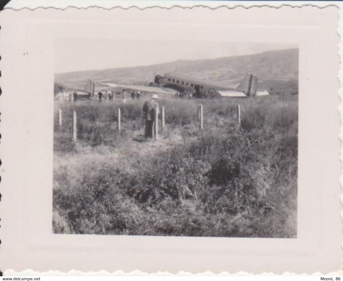 974 - ILE DE LA REUNION - ST DENIS - AVION - AEROPORT DE GILLOT  - ROLAND GARROS - ANCIEN CLICHE - Plaatsen