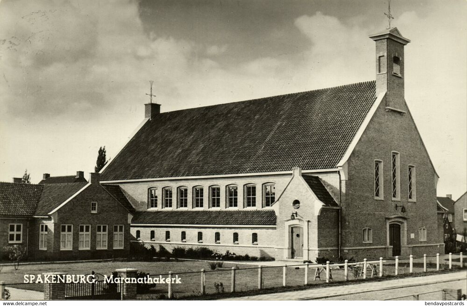 Nederland, SPAKENBURG, Maranathakerk (1960s) Ansichtkaart - Spakenburg