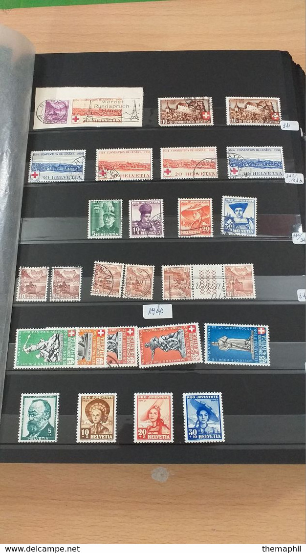 lot n° TH 1205 SUISSE importante collection dans un gros classeur nombreux neufs xx et obl.