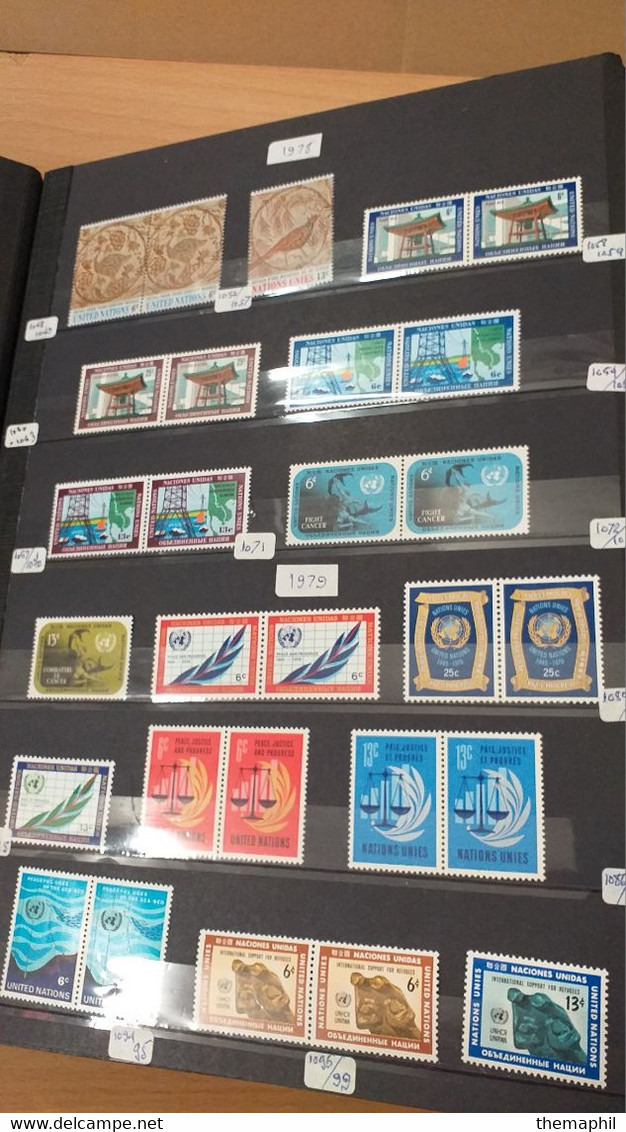 lot n° TH 1205 SUISSE importante collection dans un gros classeur nombreux neufs xx et obl.