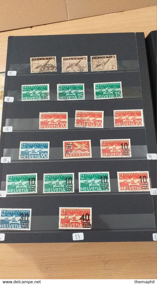 lot n° TH 1205 SUISSE importante collection dans un gros classeur nombreux neufs xx et obl.