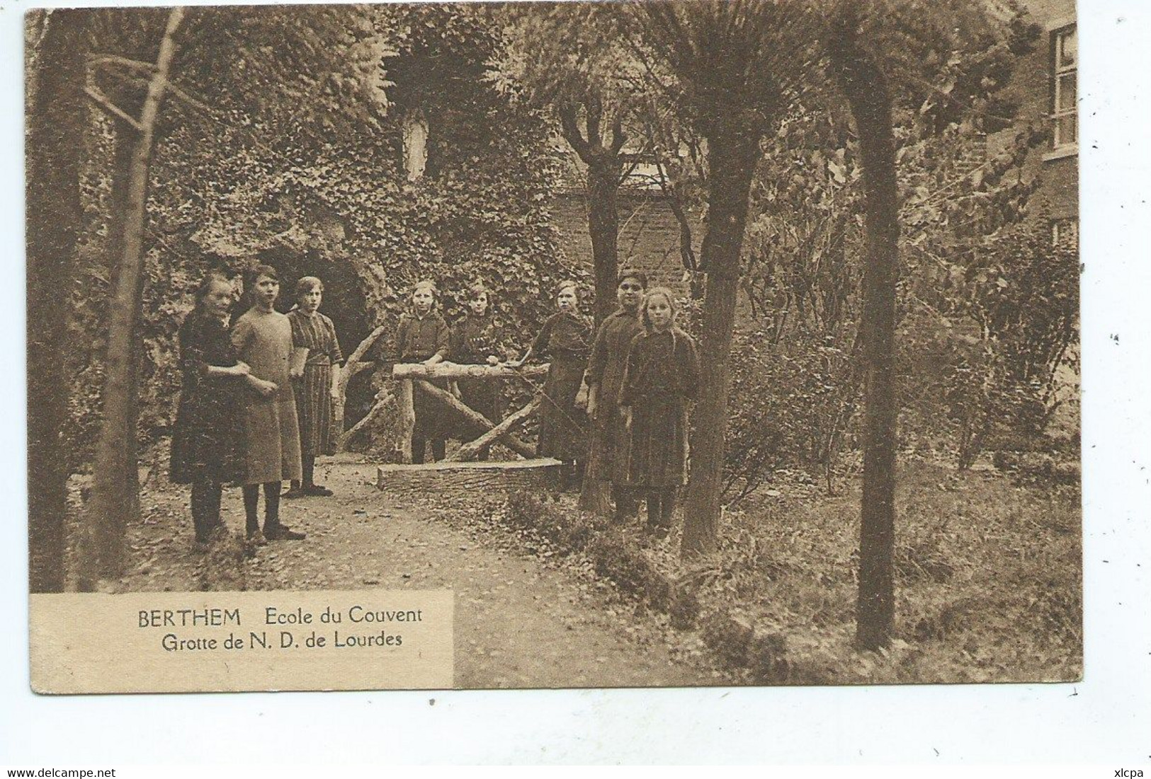 Berthem Ecole Du Couvent Grotte De ND De Lourdes - Bertem