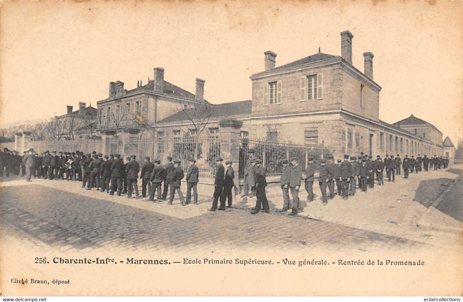 Marennes           17          Ecole Primaire. Rentrée De La Promenade    (voir Scan) - Marennes