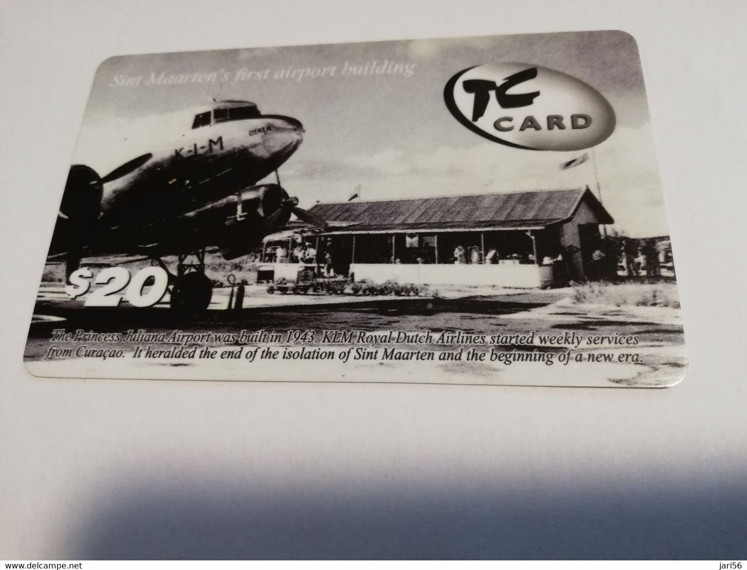 St MAARTEN  Prepaid  $20   ST MAARTEN  TC CARD  OLD AIRPORT BUILDING, KLM PLANE IN SIGHT    Fine Used Card  **4071** - Antillas (Nerlandesas)