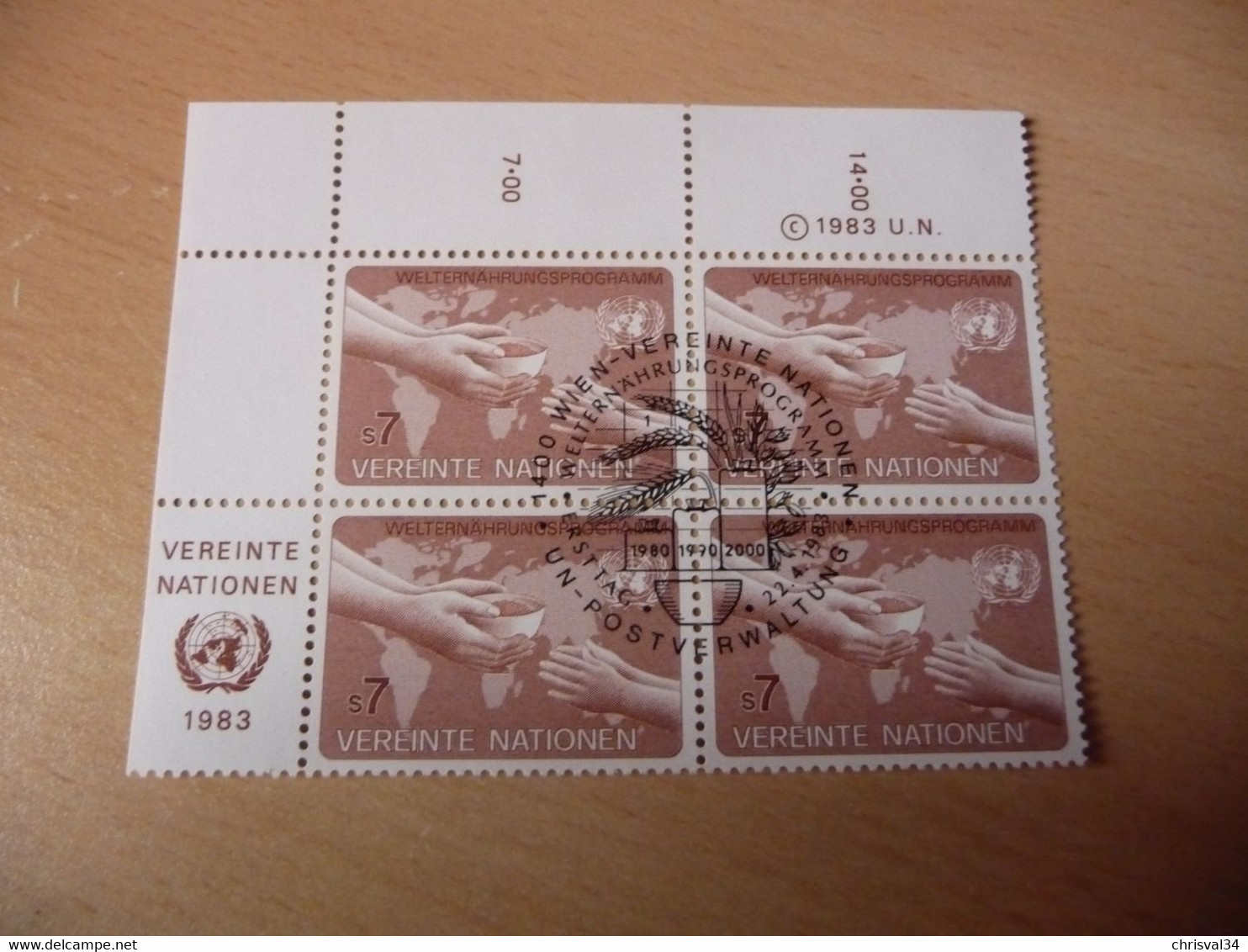 TIMBRES  NATIONS  UNIES  ( Vienne )     ANNEE  1983   BLOC  DE  4     OBLITERES  N  33 - Oblitérés