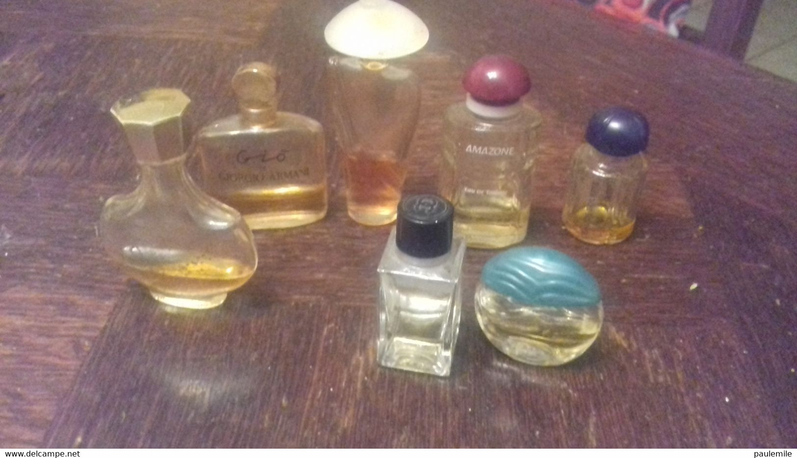 Lot De Petites Miniatures Vides Tous Un Fond De Parfum - Unclassified