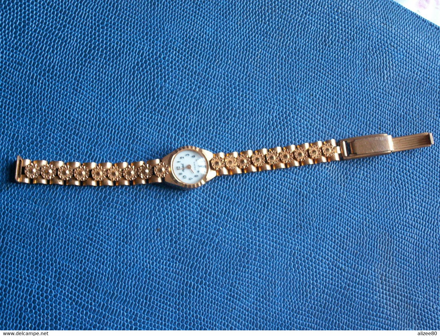 Montre Façon Bijou Avec Bracelet Métal 15  Cm      En L'état - Montres Bijoux