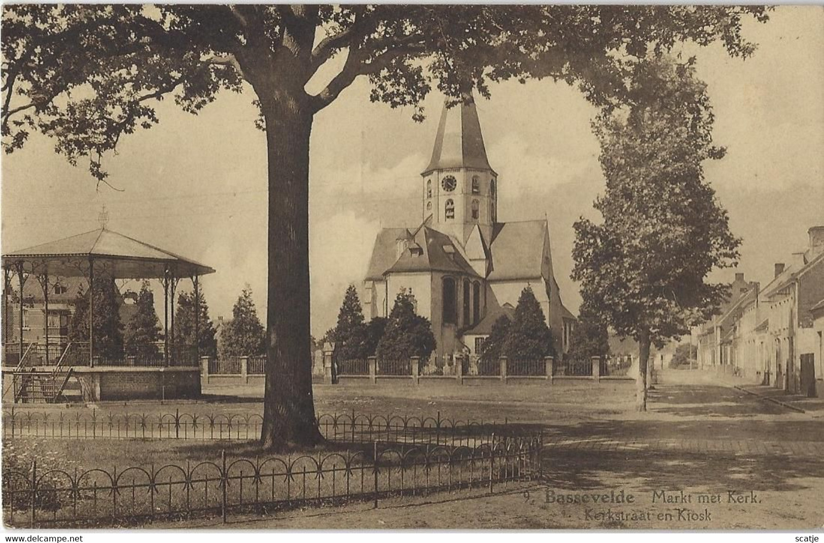 Bassevelde    -   Markt Met Kerk.  -   Kerkstraat En Kiosk - Assenede