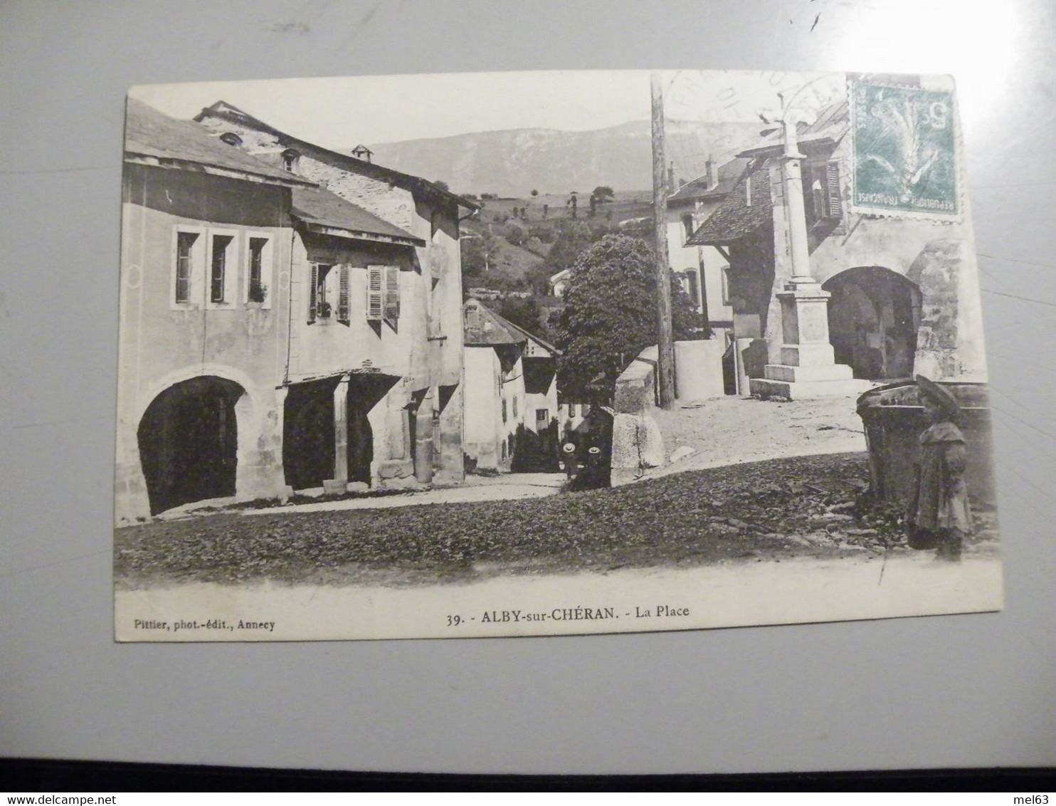 A475  . CPA. 74. ALBY-sur-CHERAN. (Haute-Savoie). La Place. Beau Plan Animé. Ecrite & Voyagée 1909 - Alby-sur-Cheran