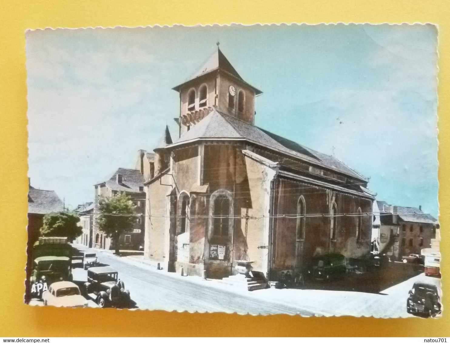 V 11-dep.12-aveyron-montbazen--l'eglise--voitures Et Camions-1966 - Montbazens