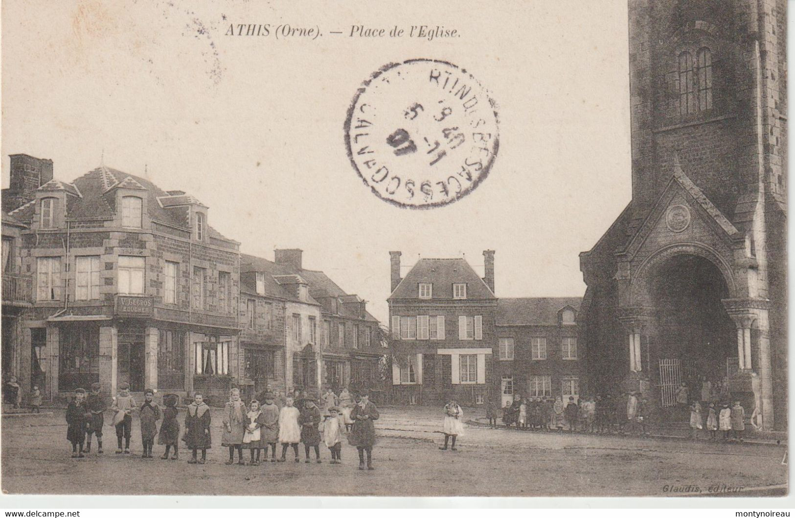 Orne : Env. De Flers :  ATHIS : Place D El  église - Athis De L'Orne