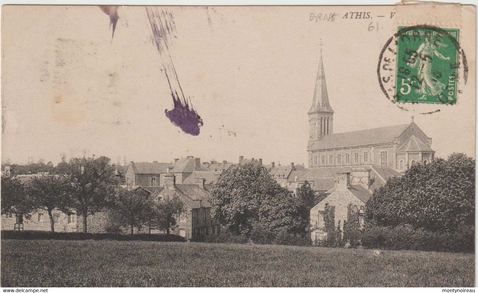 Orne : Env. De Flers :  ATHIS : Vue   Du  Bourg - Athis De L'Orne