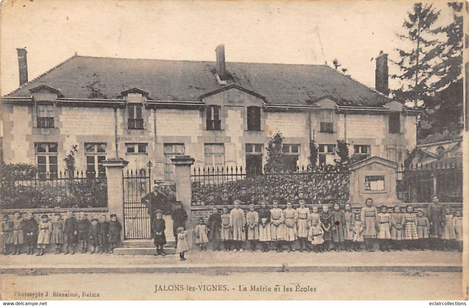 Jalons-les-Vignes            51        Groupe D'enfants Devant La Mairie Et Les Ecoles         (voir Scan) - Otros & Sin Clasificación