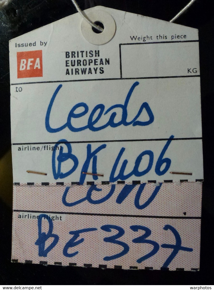 ETIQUETTE BAGAGE : BEA _ BRITISH AIRWAYS _ LEEDS - Aufklebschilder Und Gepäckbeschriftung