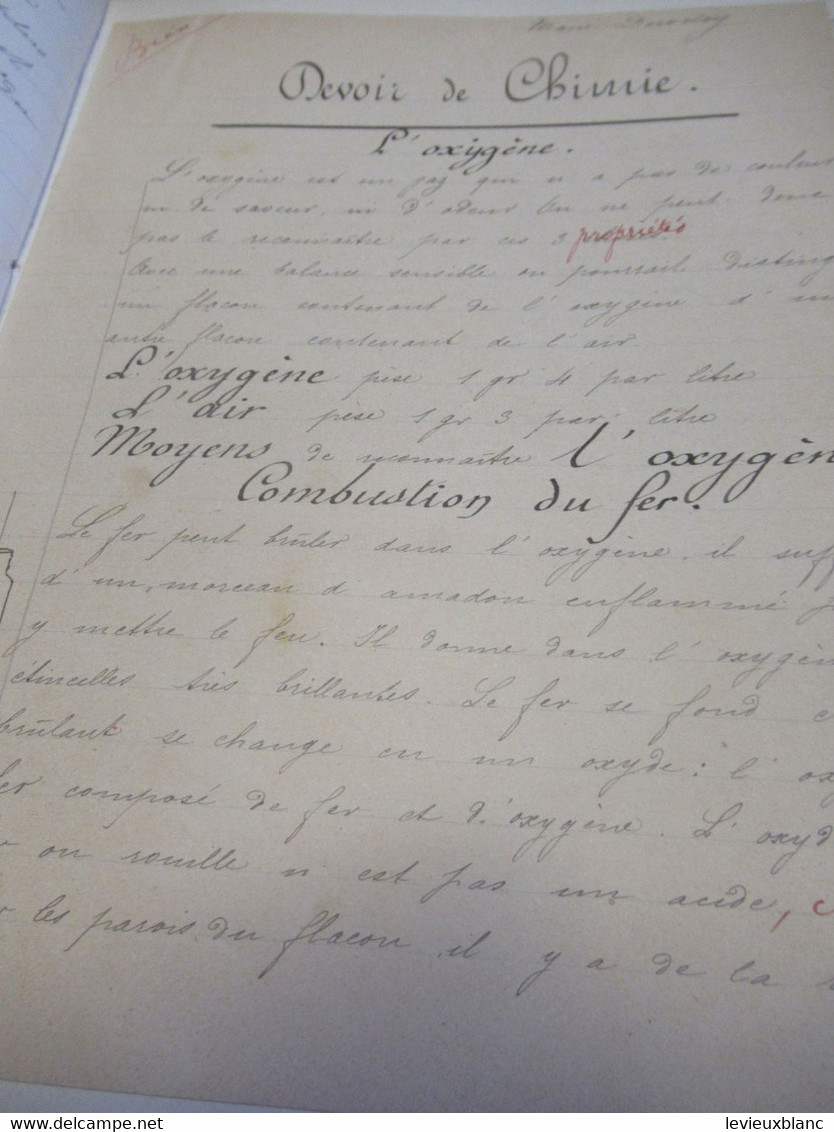 Cahier d'Ecole ancien de Physique-Chimie/Avec devoirs corrigés annotés encre rouge, insérés/Marie DERVELOY/1889   CAH308