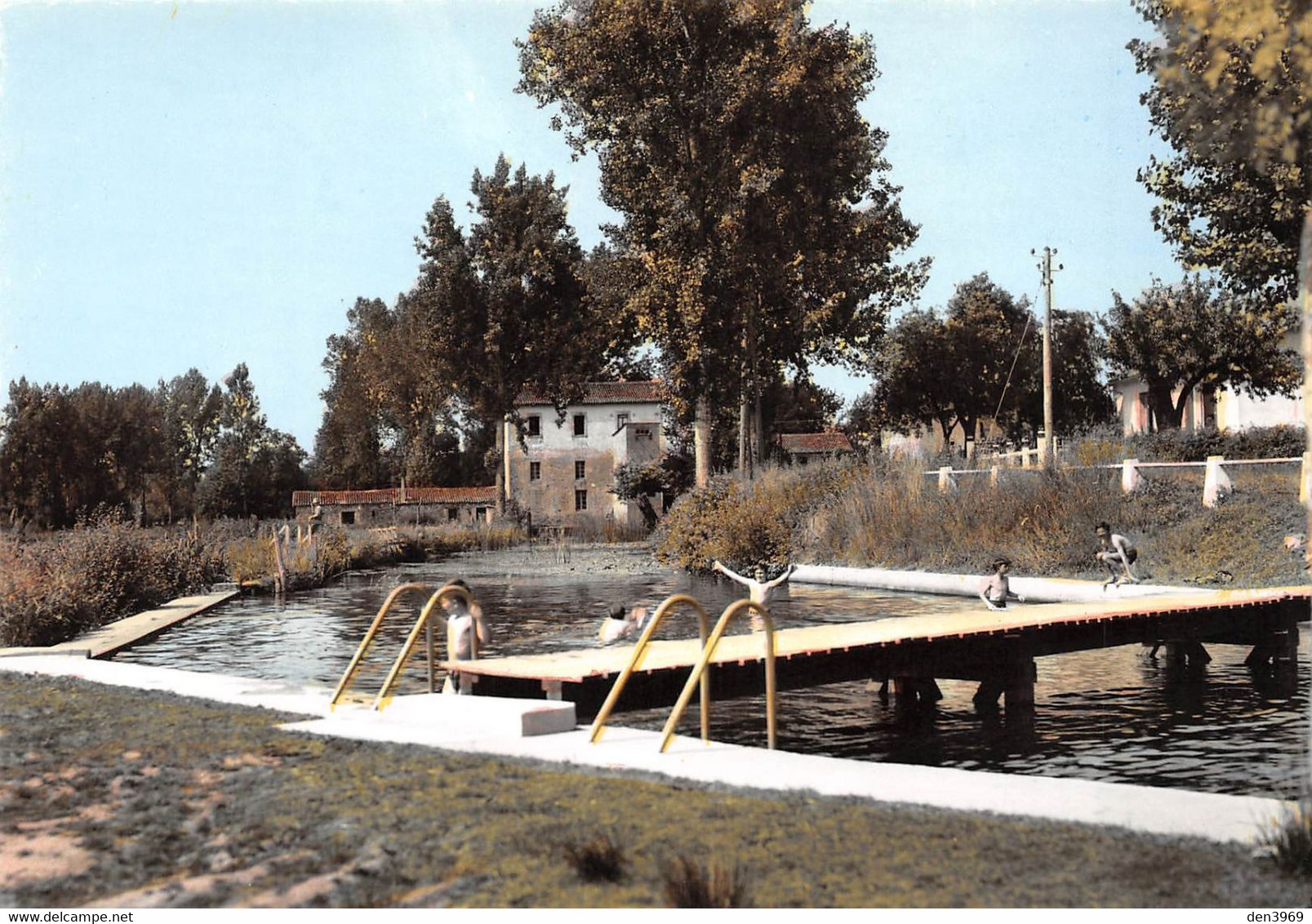 MONCOUTANT - La Piscine De Braud - Moncoutant