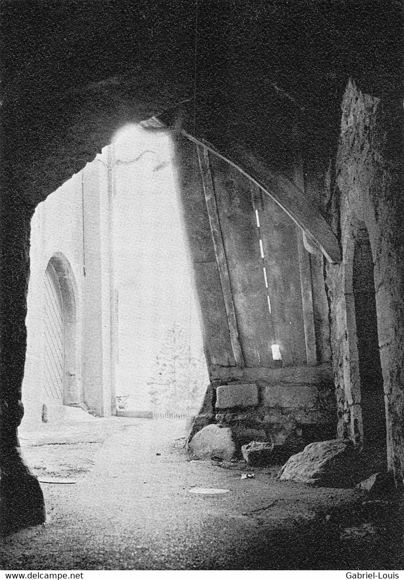 Fontaine Des Voûtes  Saint-Blaise Photo Jean-A. Nyfler    ( 10 X 15 Cm) - Saint-Blaise