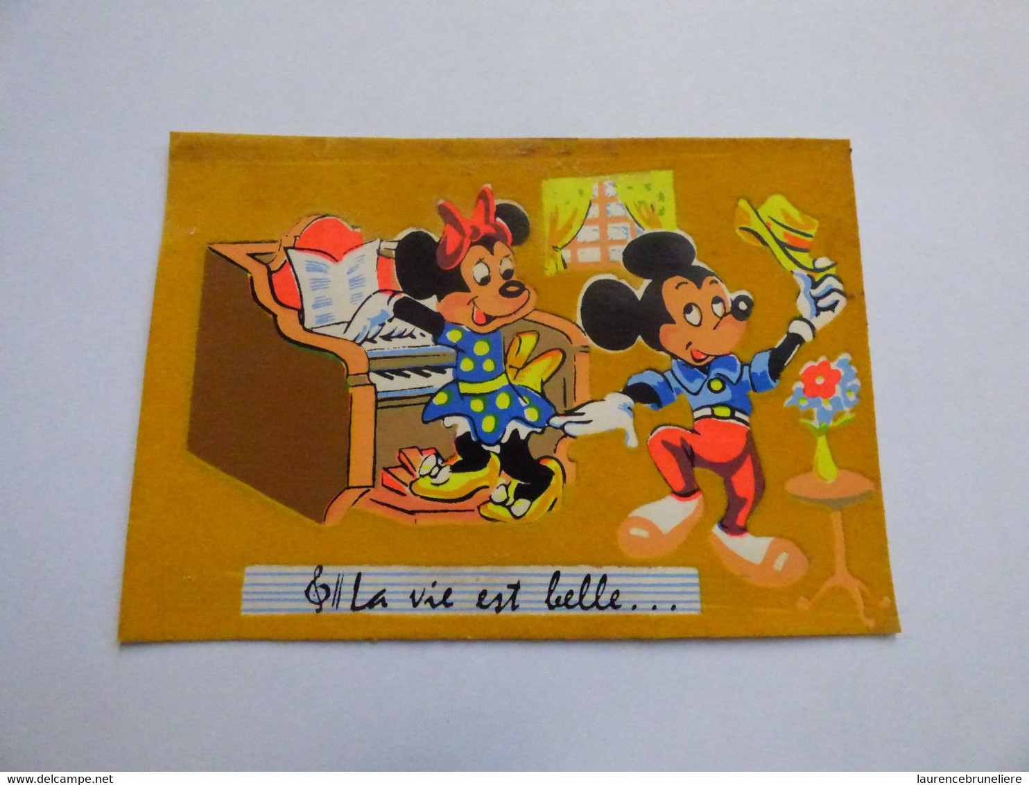 LA VIE EST BELLE - MICKEY ET MINNIE CARTE VELOURS 40e Anniversaire De Mickey - Andere & Zonder Classificatie