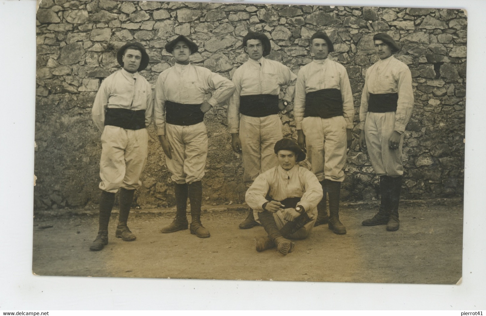 NICE - GUERRE 1914-18 - Belle Carte Photo Militaire Souvenir Des "Artilleurs De NICE " écrite En 1916 - Otros & Sin Clasificación