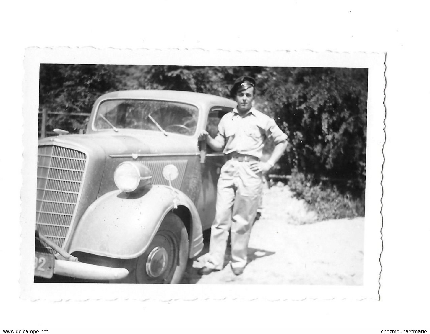 BIETIGHEIM (ALLEMAGNE) - SOLDAT A COTE D UNE VOITURE - PHOTO MILITAIRE - Guerra, Militari