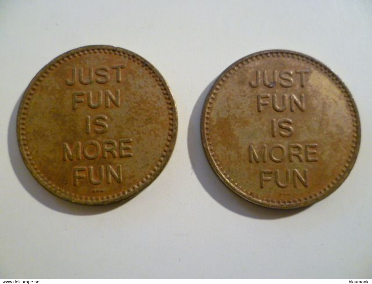 2 Jetons Etats Unis / USA Coins / ACRA No Cash Value Just Fun Is More Fun - Profesionales/De Sociedad