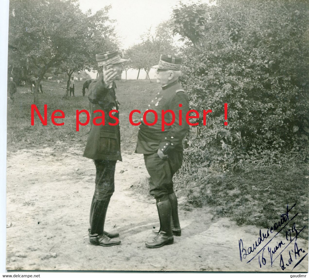 2 PHOTOS - LE GENERAL JOFFRE A BEAUDRICOURT - BAUDRICOURT BATAILLE D'ARRAS JUIN 1915 PAS DE CALAIS - GUERRE 1914 1918 - 1914-18