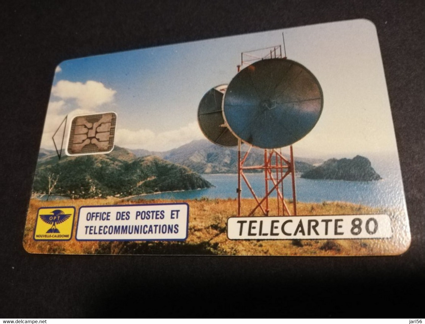 NOUVELLE CALEDONIA  CHIP CARD 80 UNITS TELECOM DICH ANTENNA   NR; C3BO         ** 4201 ** - Nouvelle-Calédonie