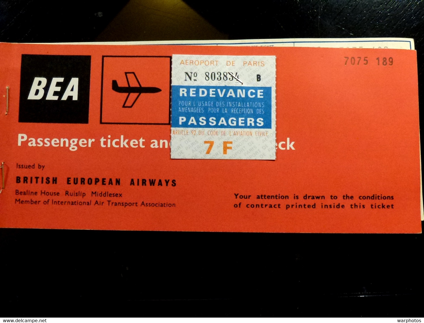 CARTE D'EMBARQUEMENT : BEA _ BRITISH EUROPEAN AIRWAYS _ 1966 + REDEVANCE 7 Francs - Bordkarten