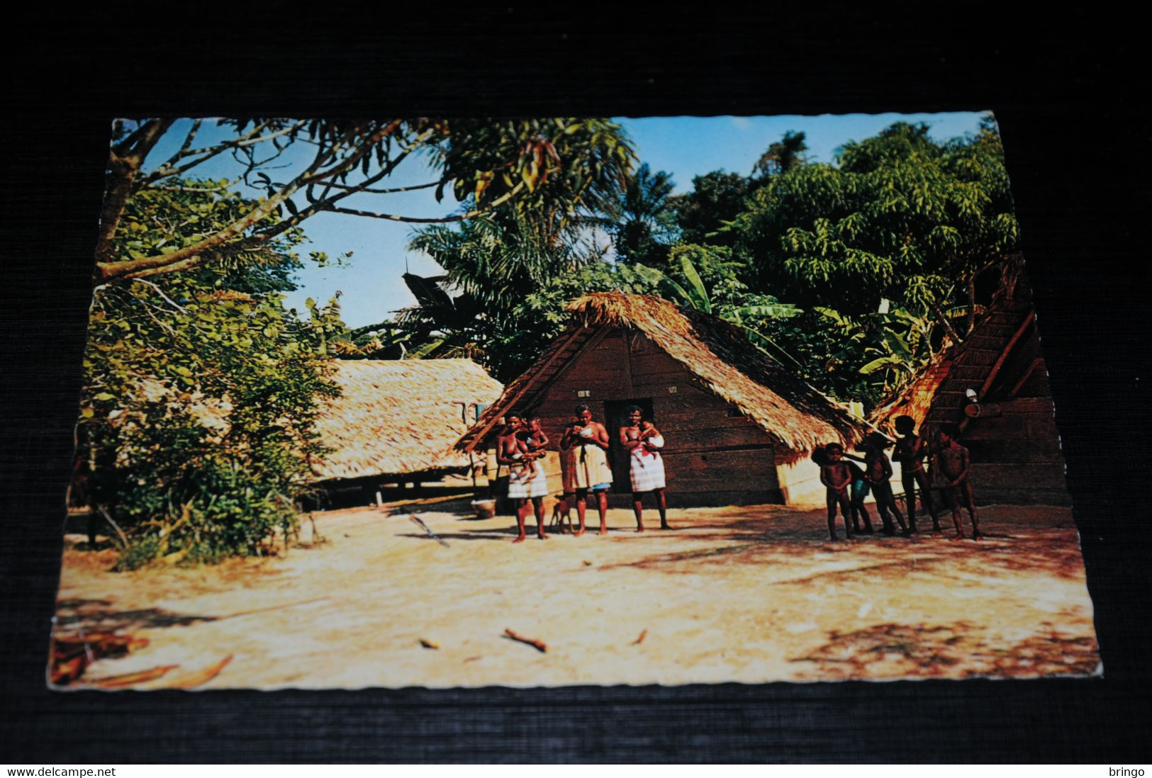 21432-             SURINAME, DORP AAN DE LAWA-RIVIER - Surinam