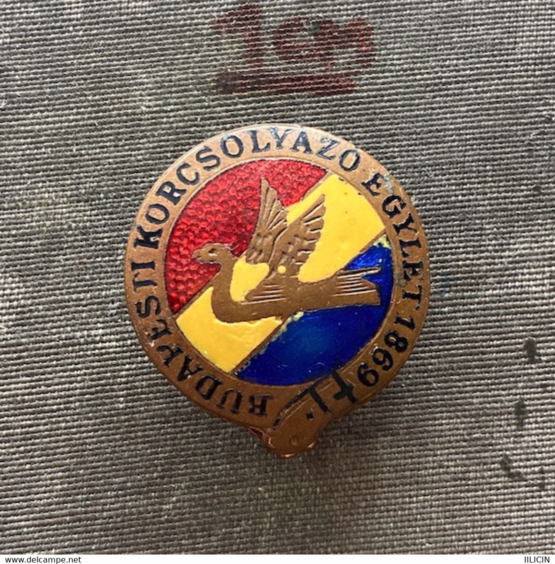 Badge Pin ZN009591 - Ice Skating Hockey Hungary BKE Budapesti Korcsolyázó Egylet - Patinage Artistique