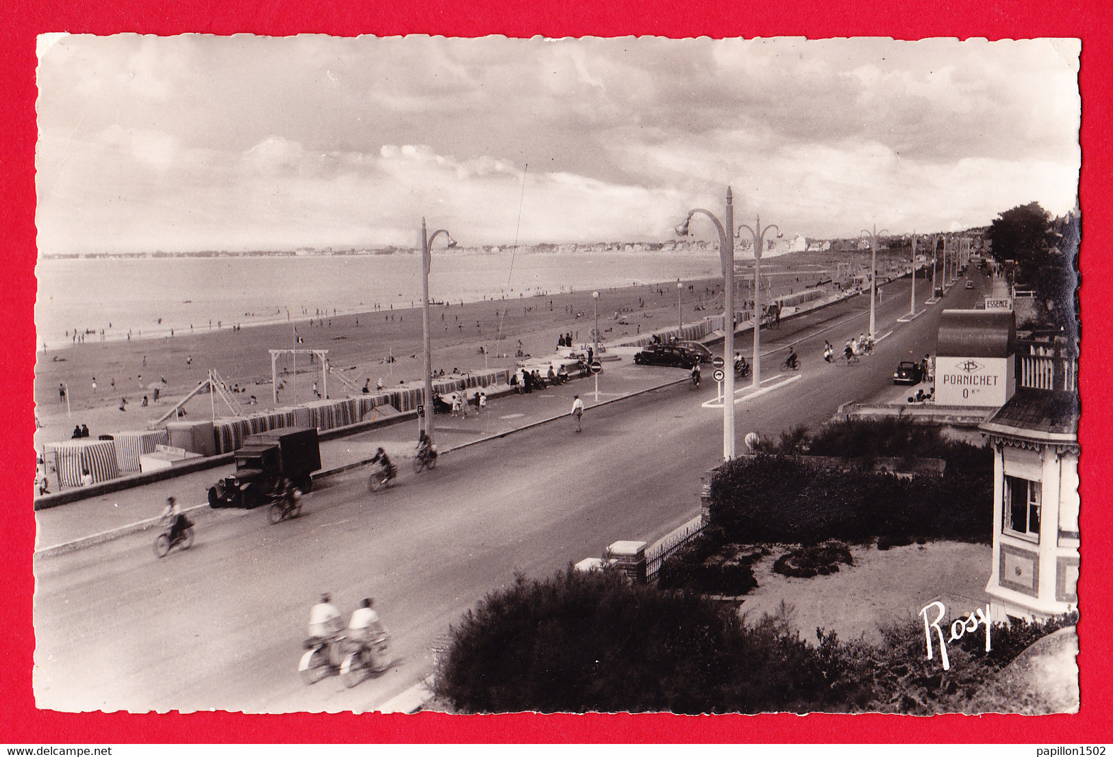 F-44-Pornichet-09P39 Vue Générale Du Remblai Et De La Plage, Vieux Camion, Personnes En Vélo, Type Photo - Pornichet