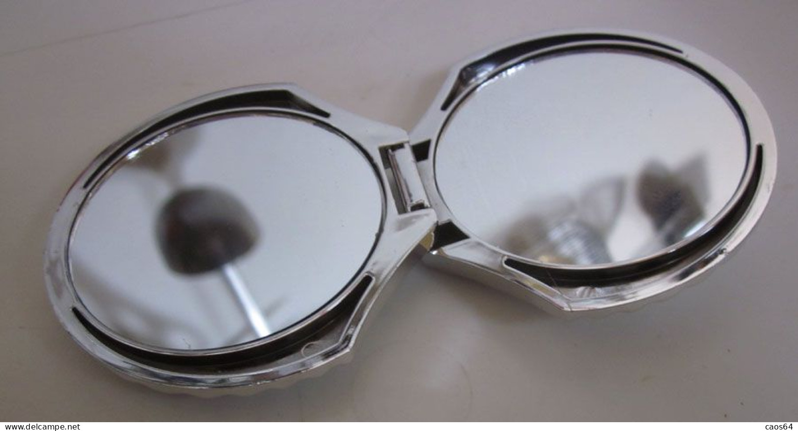 Conchiglia Specchio  Specchietto Da Borsa  Borsetta Vintage 7 X 7 Cm Chiuso Plastic - Mirrors