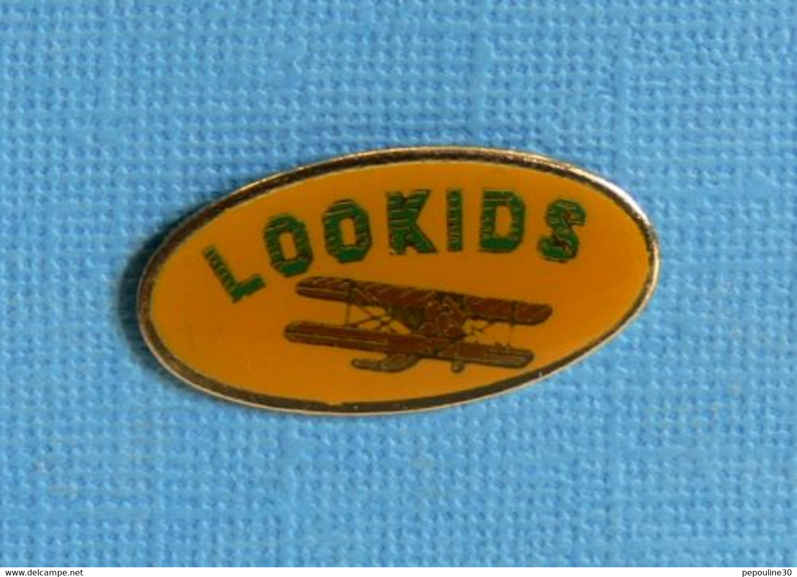 1 PIN'S //  ** AVION BIPLAN / LOOKIDS ** - Avions