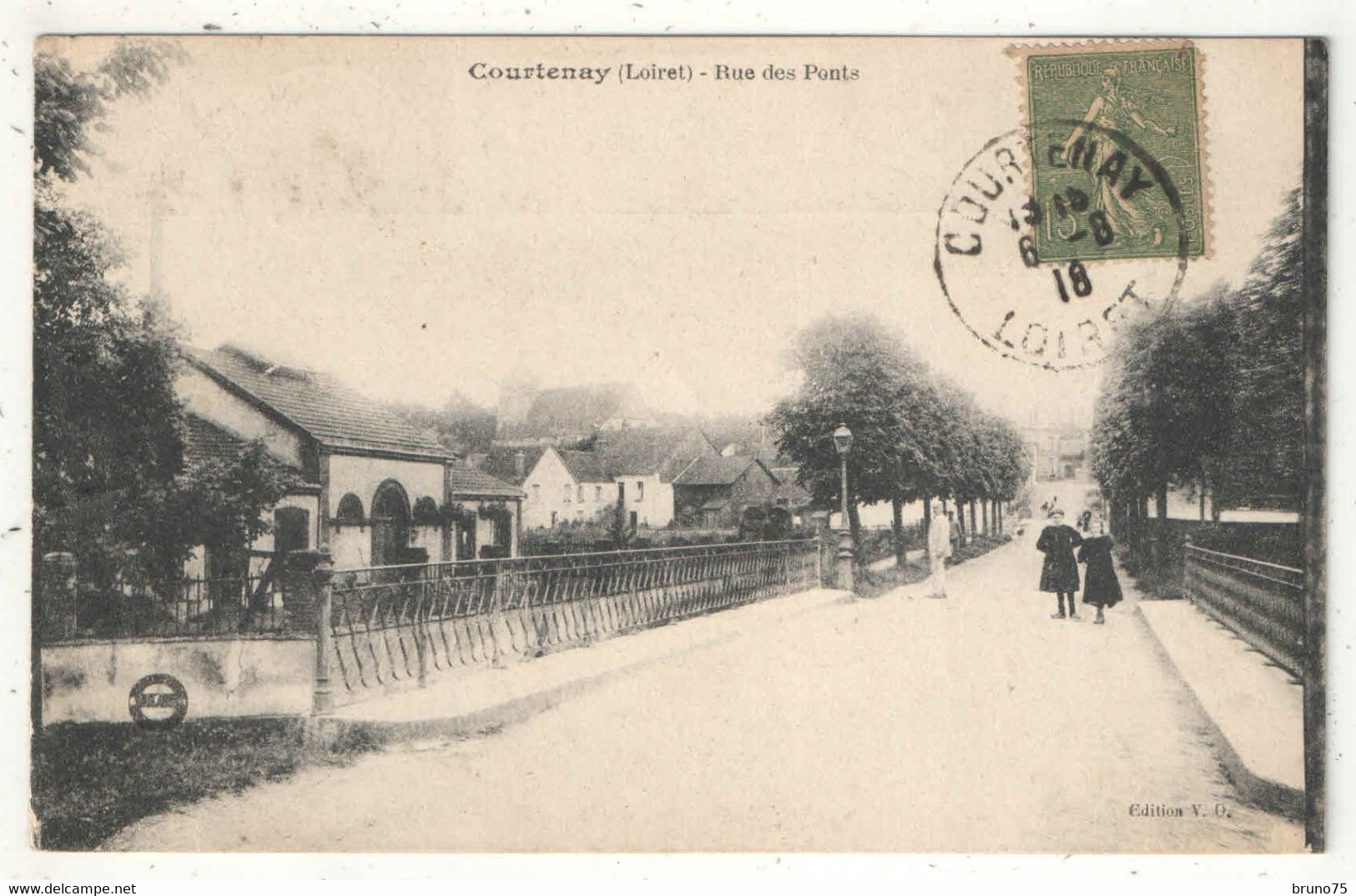 45 - COURTENAY - Rue Des Ponts - 1918 - Courtenay