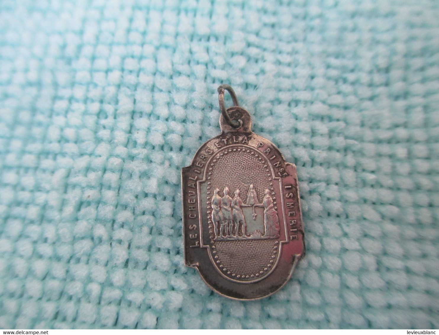 Mini-Médaille Pieuse Ancienne/ND De LIESSE Priez Pour Nous/Les Chevaliers ISMERIE/Argent/mi-XIX Siècle  CAN 672 - Religion & Esotericism