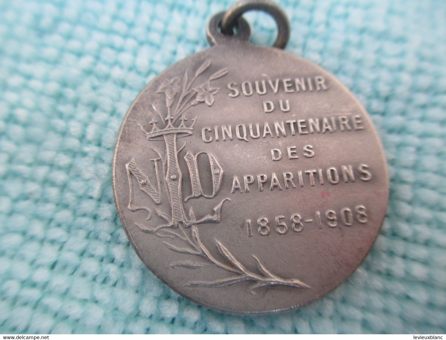 Médaille Pieuse Ancienne/LOURDES/ Souvenir Du Cinquantenaire Des Apparitions/1858-1908/Nickel/1908  CAN 676 - Godsdienst & Esoterisme