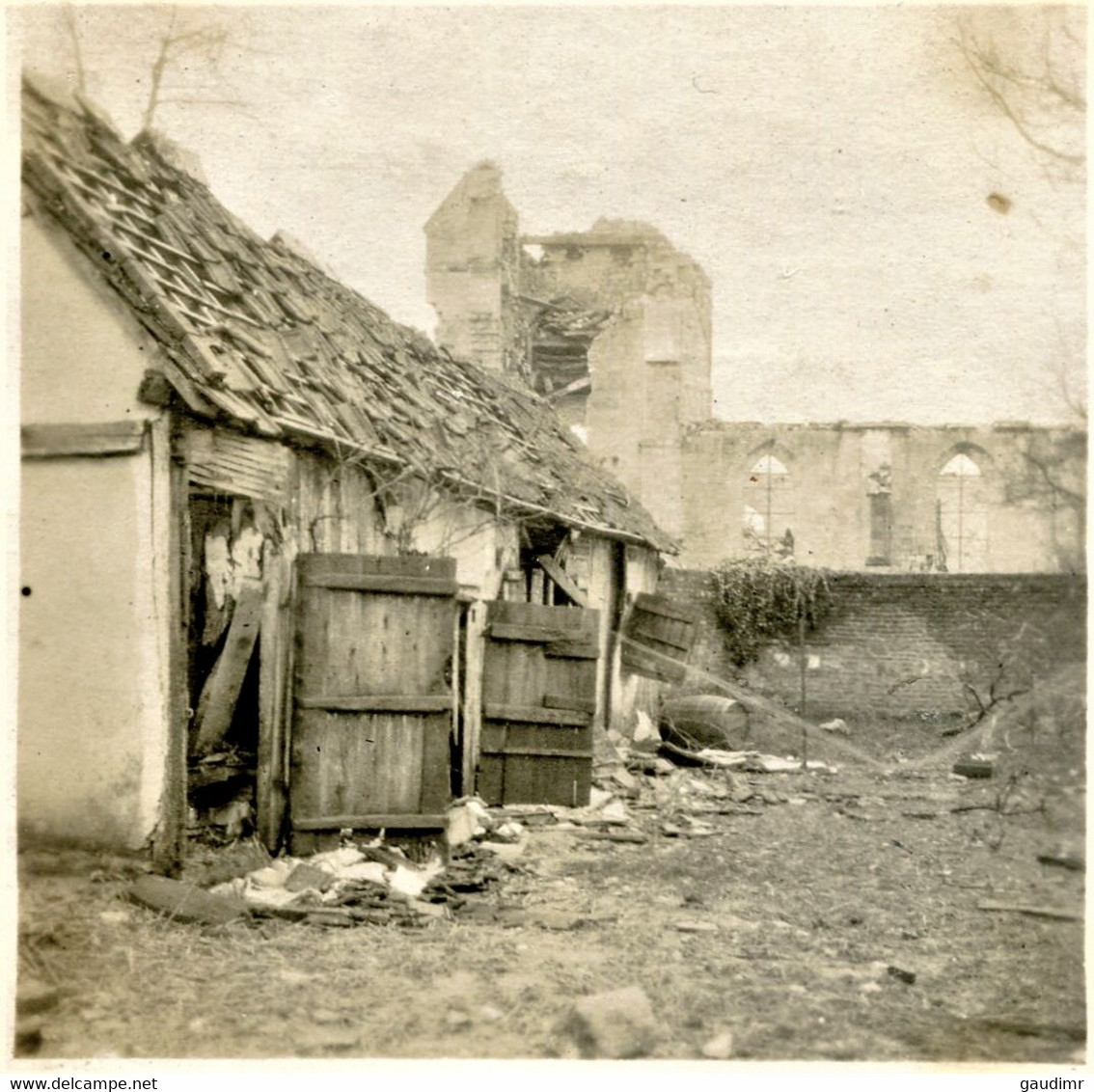 PHOTO ALLEMANDE - LES RUINES DE L'EGLISE DE DOMPIERRE PRES DE BECQUINCOURT - CAPPY - SOMME 1914 1918 - 1914-18