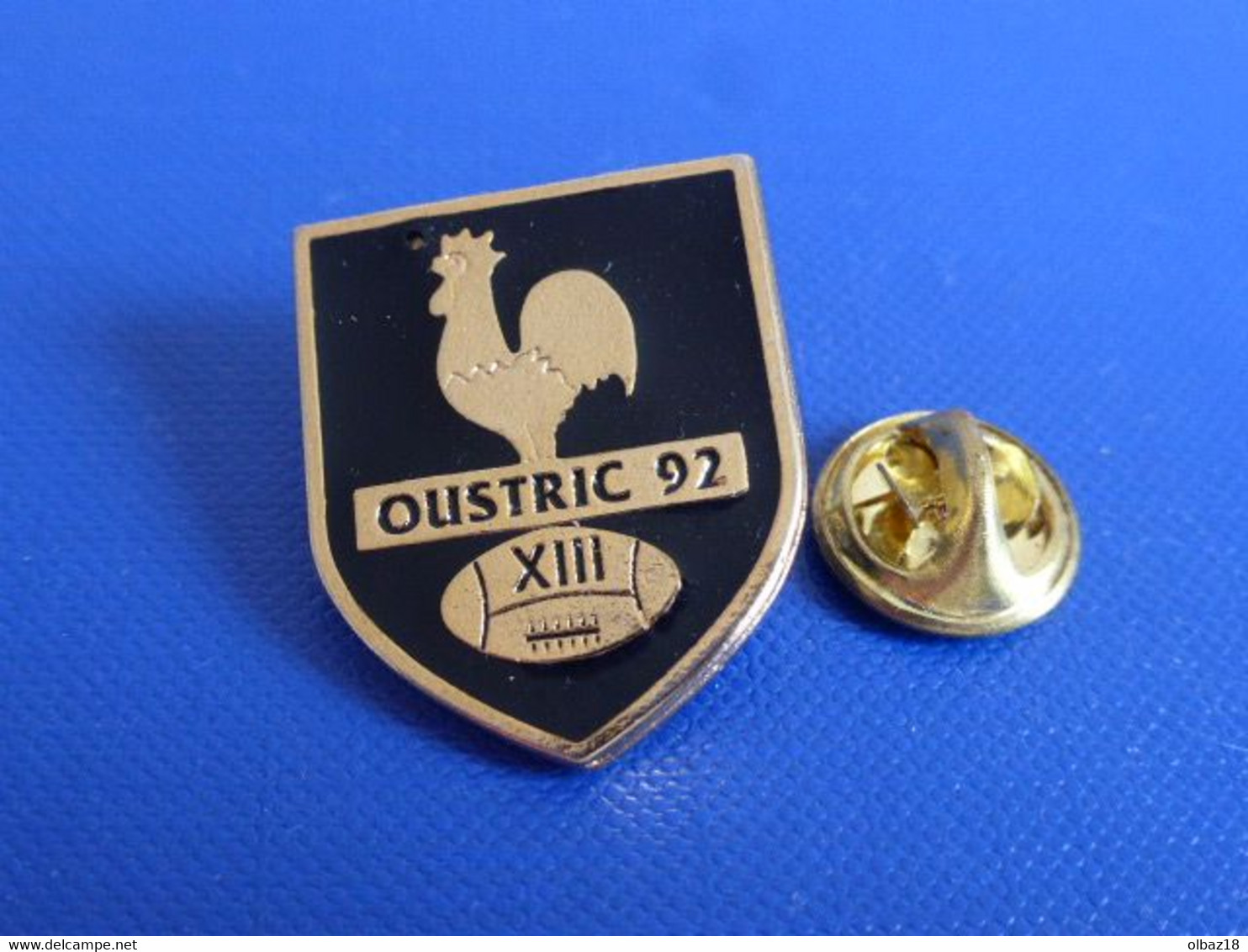 Pin's Rugby à XIII 13 - Oustric 92 - Coq Tricolore Sportif (PK46) - Rugby