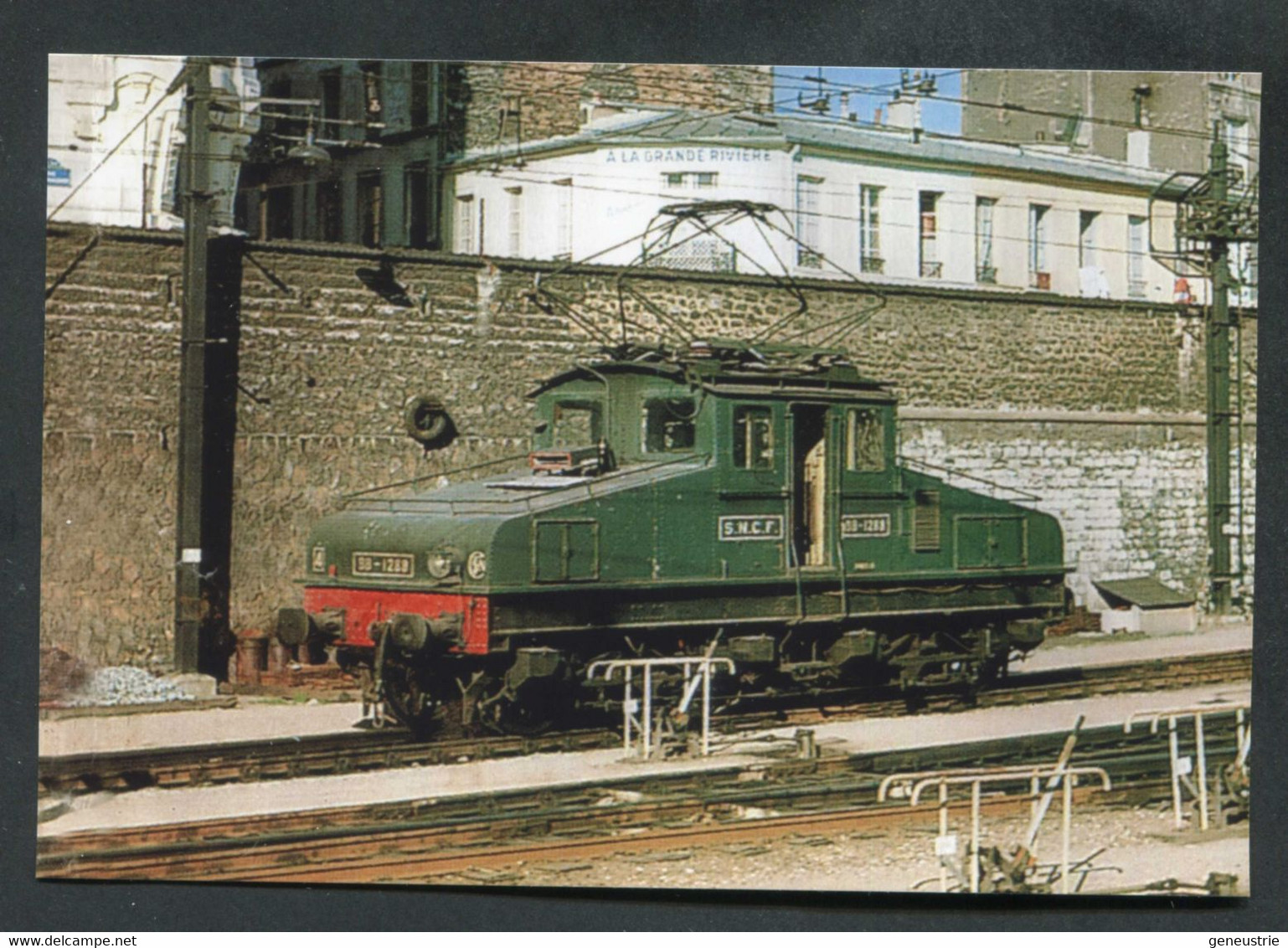 Carte-Photo Moderne "Locomotive BB 1280 Ex-PO Dite "boite à Sel" Au Dépot D'Ivry-sur-Seine - Années 60 - SNCF" - Trenes