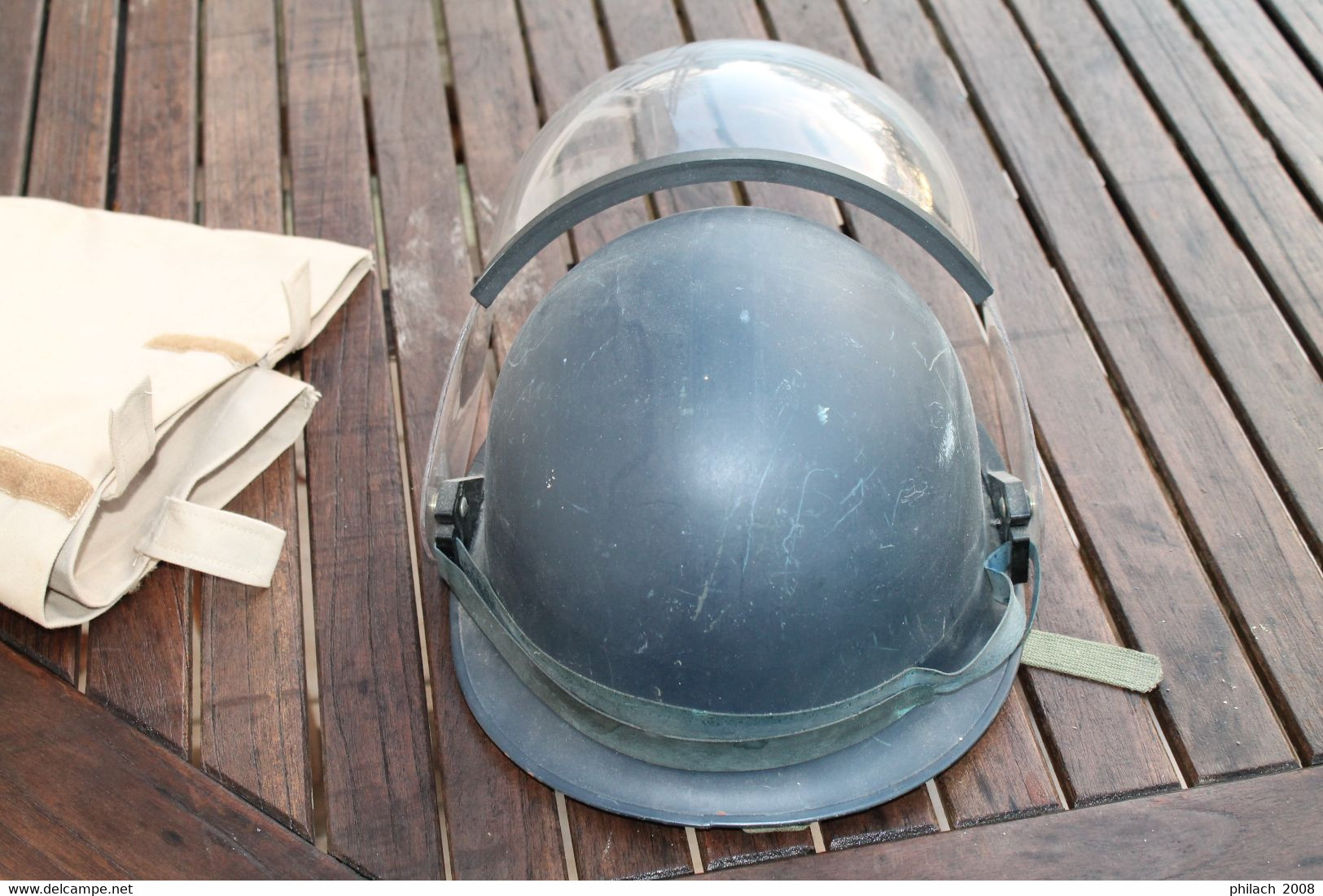 Rare Casque  Français Modèle 1951de GENDARMERIE MARITIME - Casques & Coiffures